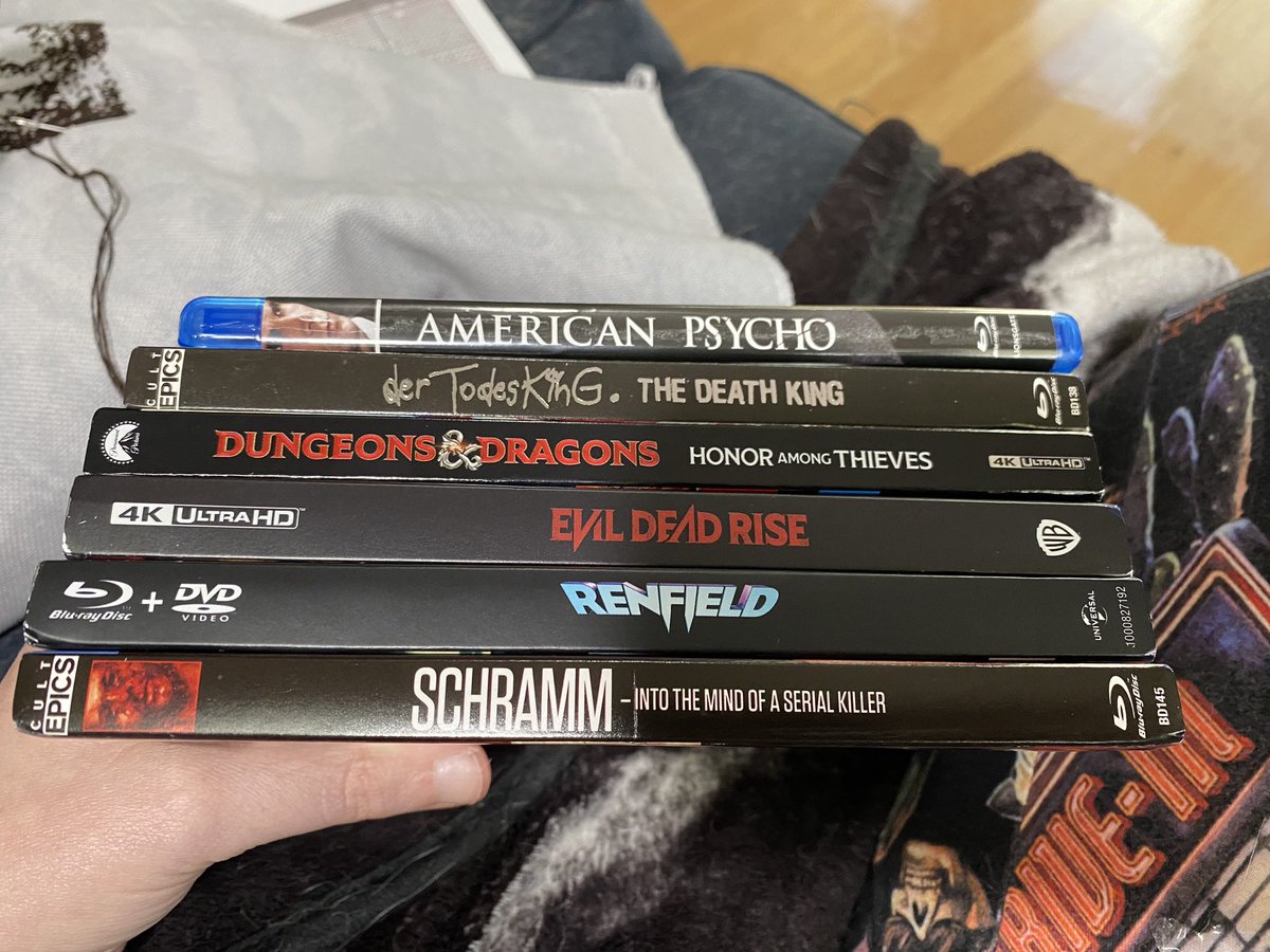 gothstitcher's tweet photo. Mail day #movies #HorrorMovies #PhysicalMedia #moviecollector #movienerd #physicalmediacollector #physicalmedianerd #ihaveaproblem https://t.co/DaQ1WkL9jm