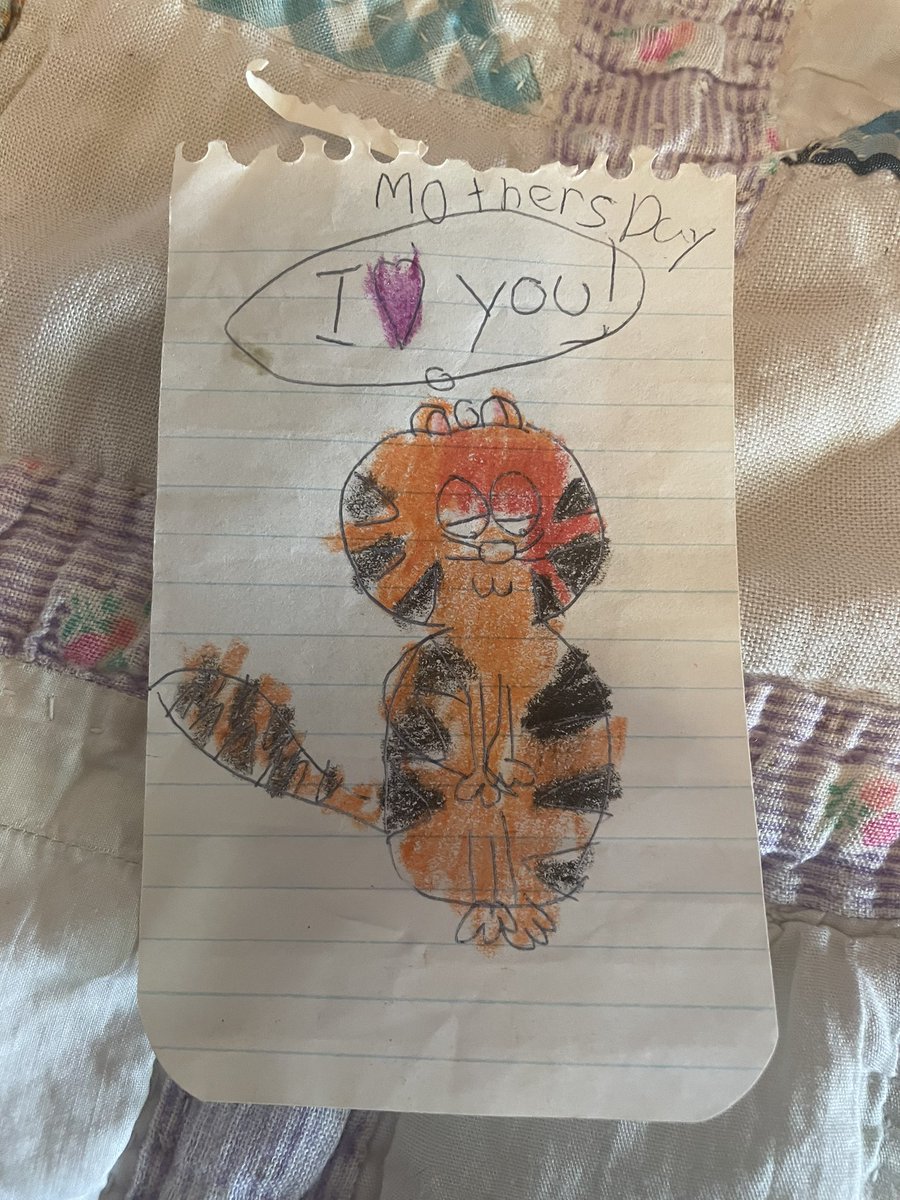 @dailygarfieldP Today we found this drawing my mom made for her mother in the early 80s 😹