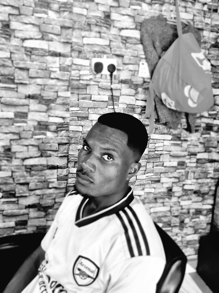 GODFREYSSENTAM2's tweet photo. Always stick to the truth, no matter the https://t.co/nodhl1GKmX positive, patient and persistent. Courtesy of Mr.Amanya Onesmus my mentor, thanks🙏. https://t.co/vdGdjBhLtJ