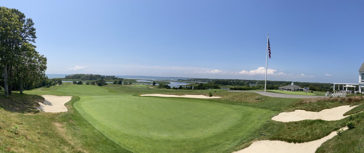 Marcella Beaudreau ✈ (@ladyofshalottma) on Twitter photo 