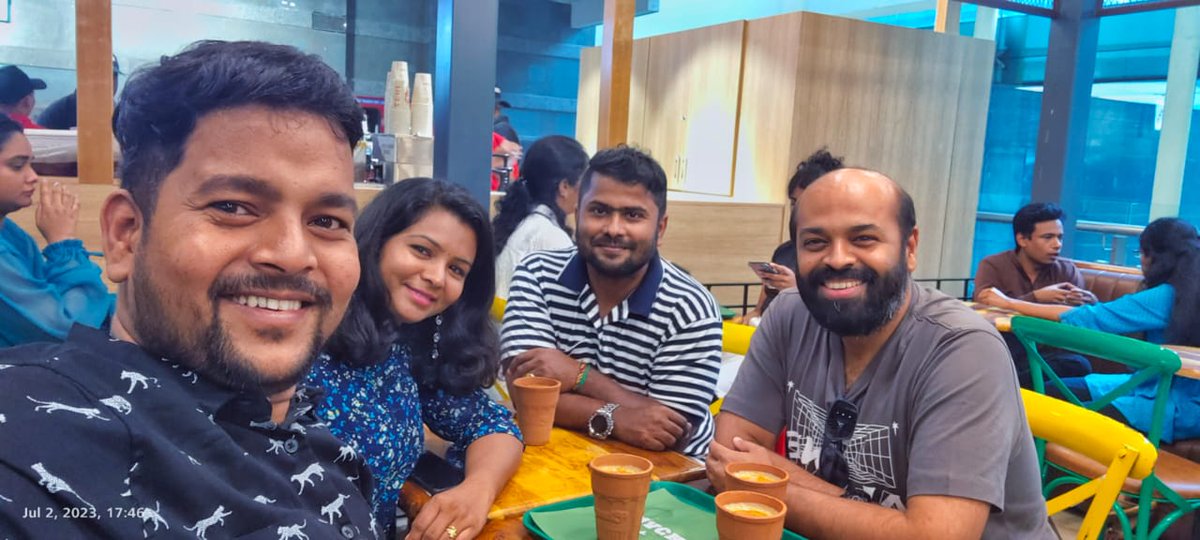 thegokhale's tweet photo. Had an amazing time yesterday meeting my @SupergradsHQ students IRL at Orion Mall, Bengaluru.

The dreams they have, the efforts they are putting in, I have no doubt they will shine brightly 🌟🌟

Wishing nothing but success &amp; look forward to witnessing the same soon 💪💪 https://t.co/PXHEblPWW1