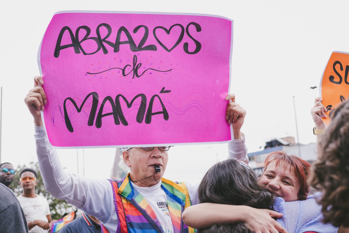 🏳️‍🌈🏳️‍⚧️ Galería de imágenes de la marcha del orgullo en Bogotá. Fotos de <a href="/victoriaholguin/">Victoria Holguín</a> 📸 #Pride #Orgullo2023 #OrgulloLGTBI #Pride2023