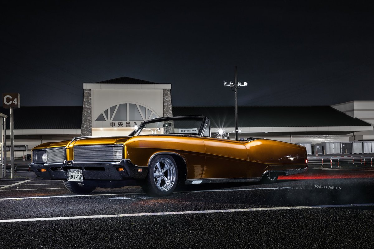 YANASE_STYLE's tweet photo. 車1968年
俺2001年
#Buick
#ビュイックエレクトラ225
#コンバーチブル
#この車を世界に広めたい https://t.co/6HgkclYQow