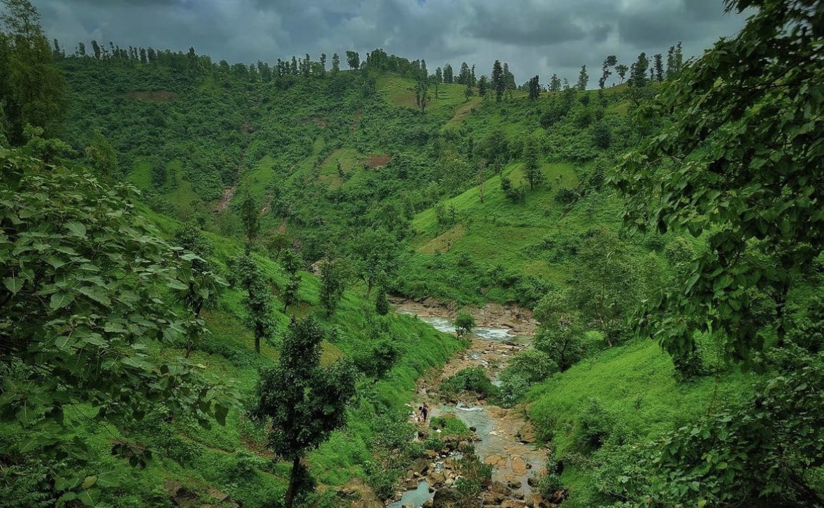 DrVishalBhavsa's tweet photo. Heavenly place near Dharampur @GujaratTourism @collectorvalsad @NatGeoTravel https://t.co/KCtMdIZh6p