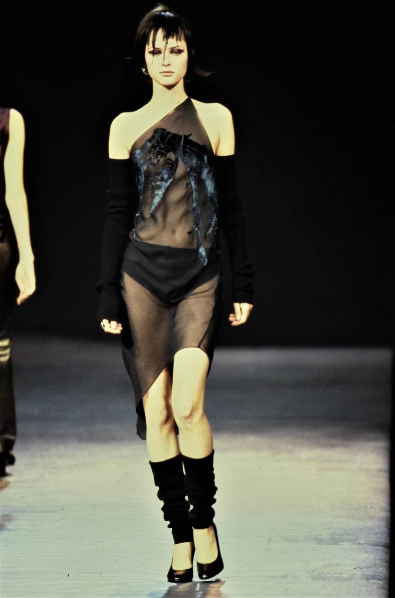 Cathererinecat's tweet photo. Martine Sitbon Fall 1997 Ready-to-Wear https://t.co/B3j1l1RAvH