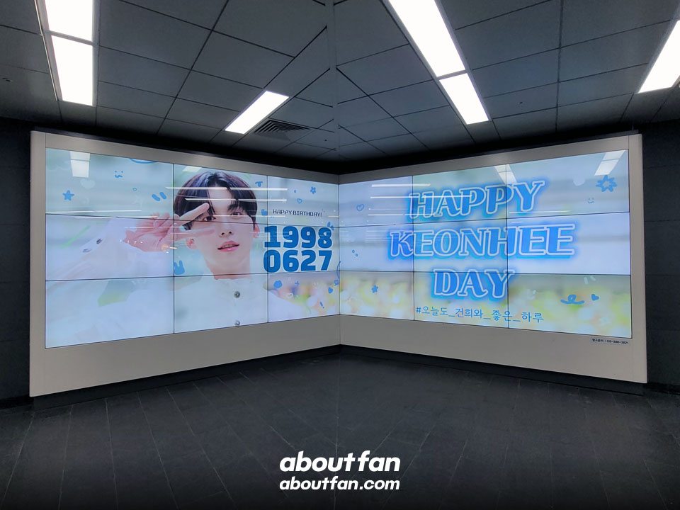 📣 ONEUS KEONHE Birthday ads

✔︎ Date : 23.06.25 - 23.07.01
✔︎ Ads Product : Airport Railway DS ads

#ONEUS #ワナス #원어스
#건희 #ゴニ #KEONHEE #李建熙
#ONEUSKEONHEE #원어스건희

🏠 aboutfan.com
🗨 pf.kakao.com/_mwGjT
📱 instagram.com/aboutfan_offic…