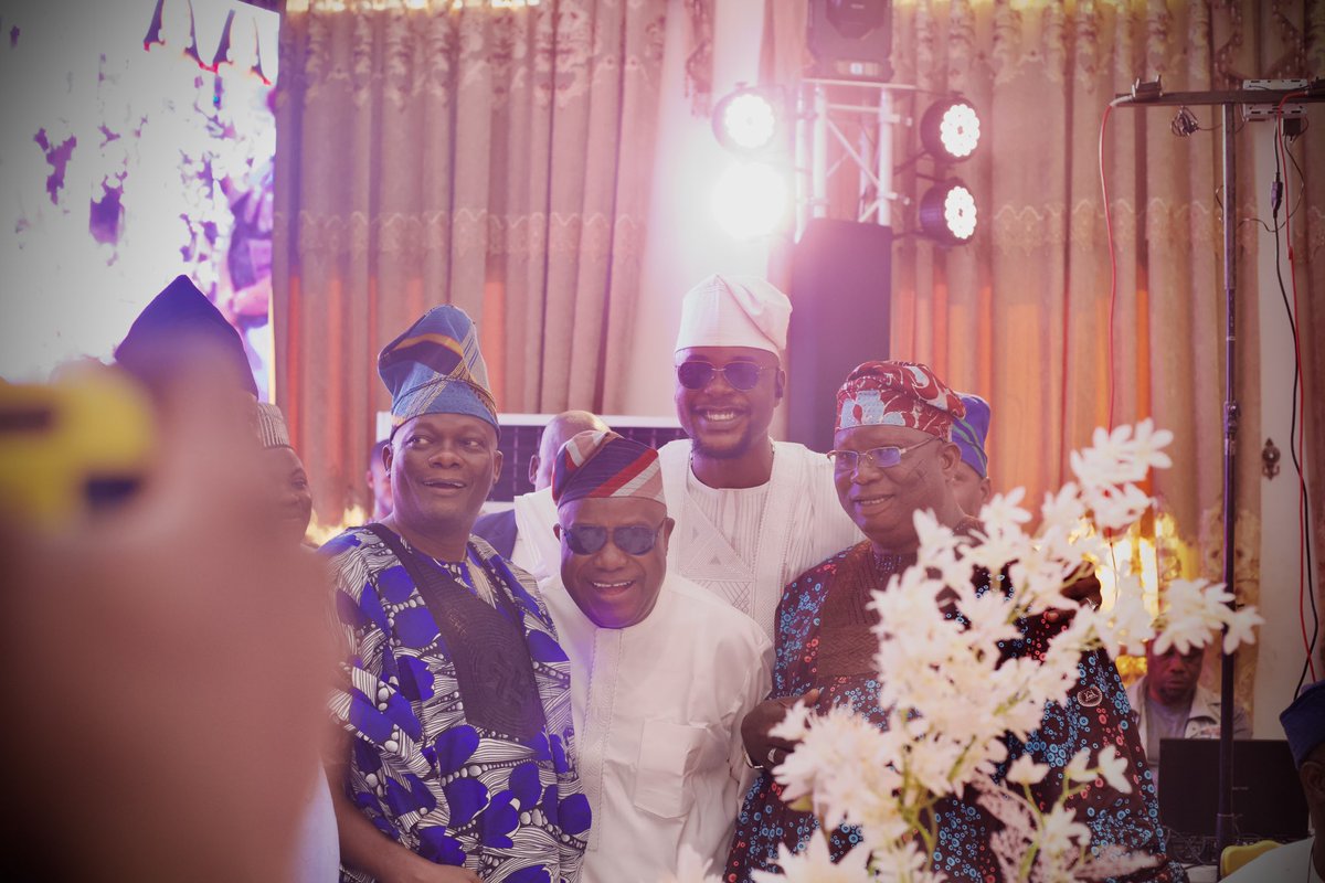 lamijuakala's tweet photo. The queen of agriculture @mrspreneur @40. https://t.co/KXTguQPGCK