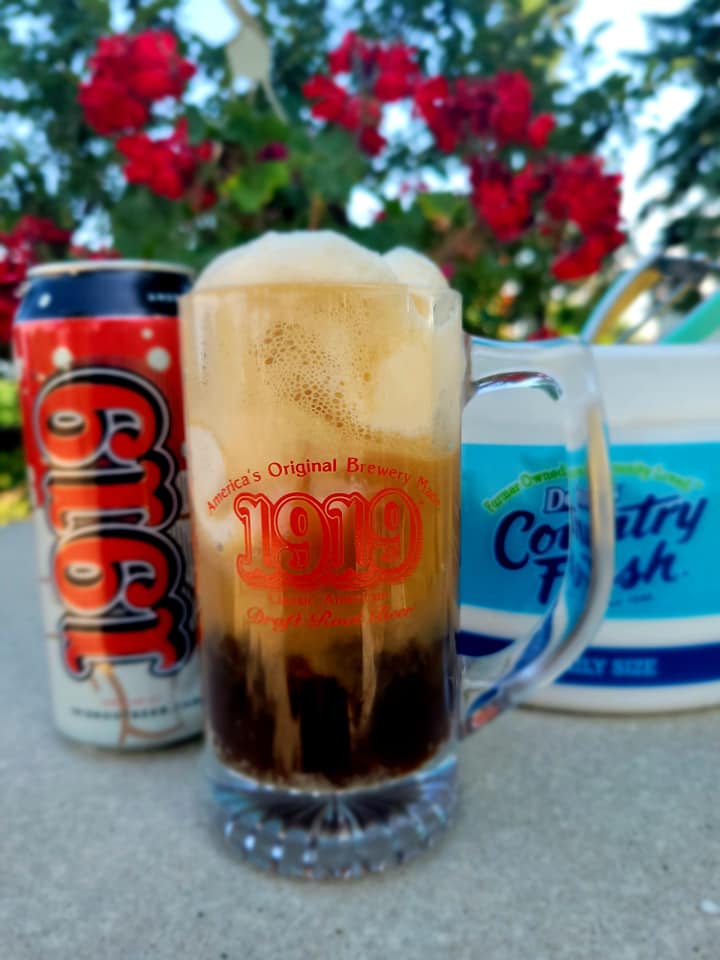 1919 Root Beer tweet media