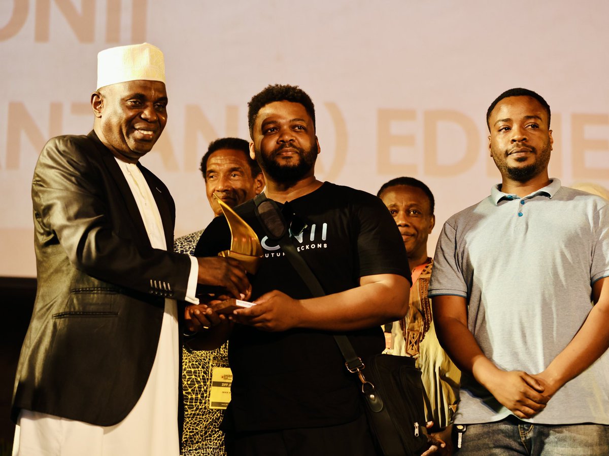 azamtvtz's tweet photo. NI EONIIIIIIIIIII ๐ฅ๐ฅ
Filamu ya #EONII imetajwa kuwa filamu bora ya Tamasha la Nchi za Jahazi (ZIFF) kwa mwaka 2023.
Hongera kwa timu nzima ya Power Brush Studios na #AzamMedia kwa ujumla kwa kazi hii ya kipekee ๐คฉ
#ZIFF2023 #ZIFF #Zanzibar #zanzibarinternationalfilmfestival https://t.co/32HQkbX32A
