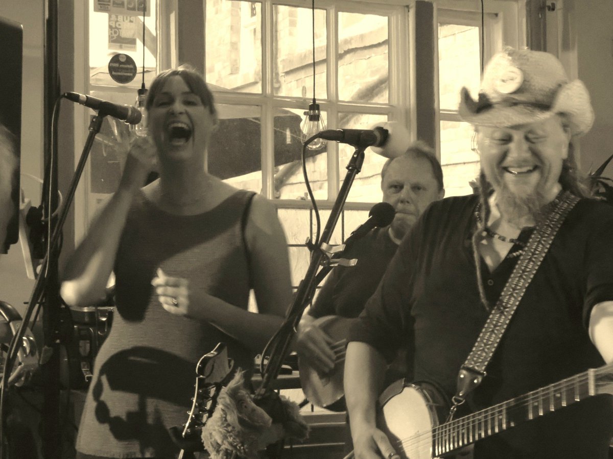 ATRFriends's tweet photo. Thanks to all who came out to The OPO Shrewsbury 🤠✌️🎶🥁🎸
#bandlife #anothergig #Shrewsbury #countryvibe #Americana #Eagles #FleetwoodMac #supportlivemusic https://t.co/ZNjTSfrmo4