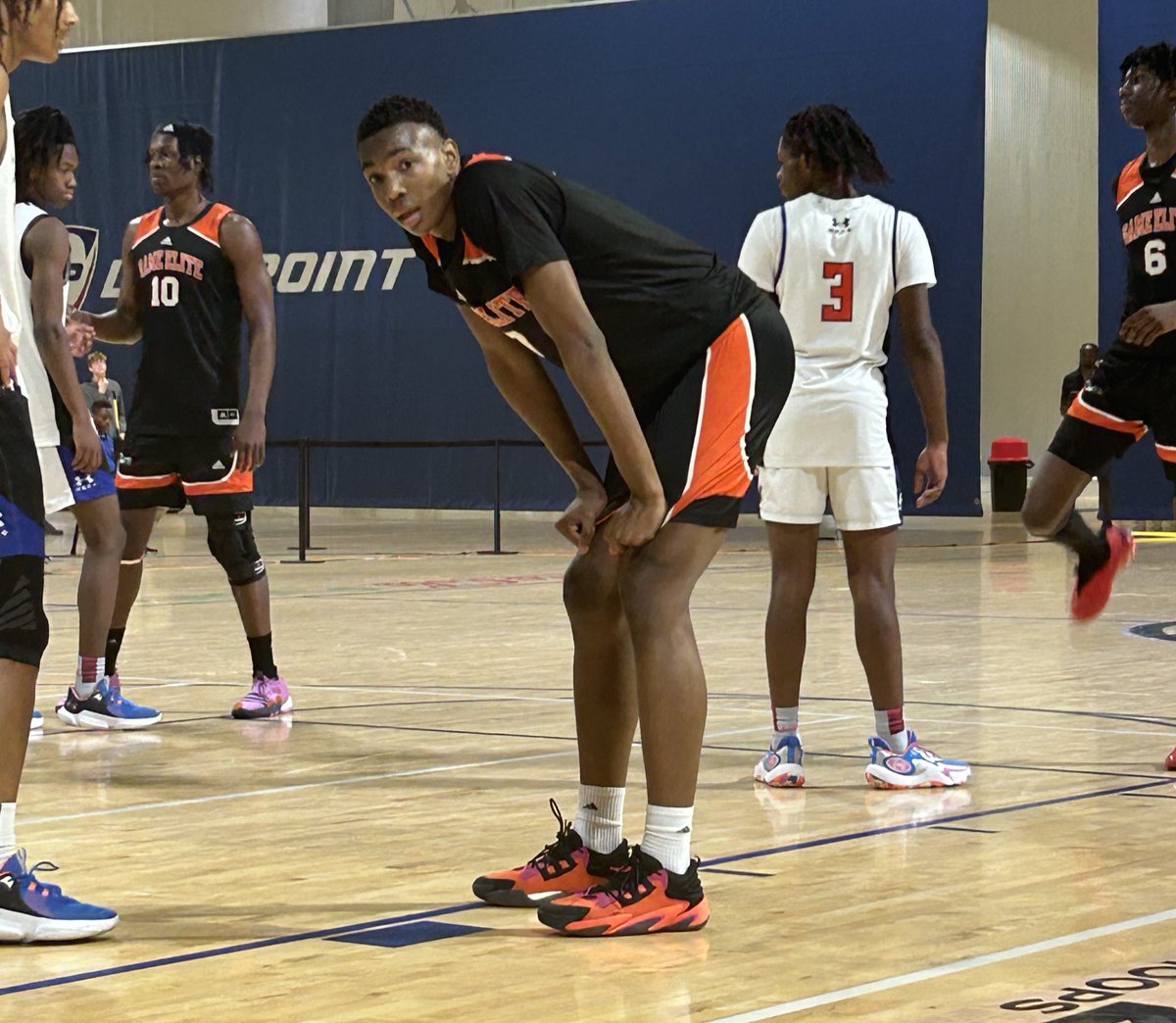 Relentless_Hoop's tweet photo. 16U Final:
@gameeliteatl 70
Atlanta Xpress 58

Game Elite completes the sweep, winning the 15U, 16U, and 17U Battle For Georgia Championships. They led throughout the 2nd half of this one with 24 points from Tylis Jordan and solid contributions from a handful of others. https://t.co/Sukq1k7kHs