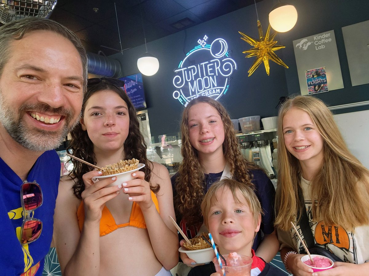 mdvarilek's tweet photo. Took the kids and a friend of Willa for their first visit to @JupiterMoonLLC in beautiful downtown St. Joseph. Minds were blown! https://t.co/Yg5eBhfciP