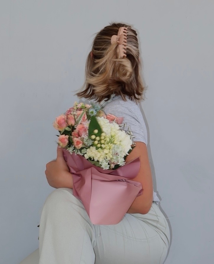 Forever21's tweet photo. Tag someone below and they have to buy you flowers 🤭Shop this look from @brelee in stores or online at #Forever21.
-
#outfitinspo #ootd #summerbasics #aestheticoutfit https://t.co/stt8tjnfTc