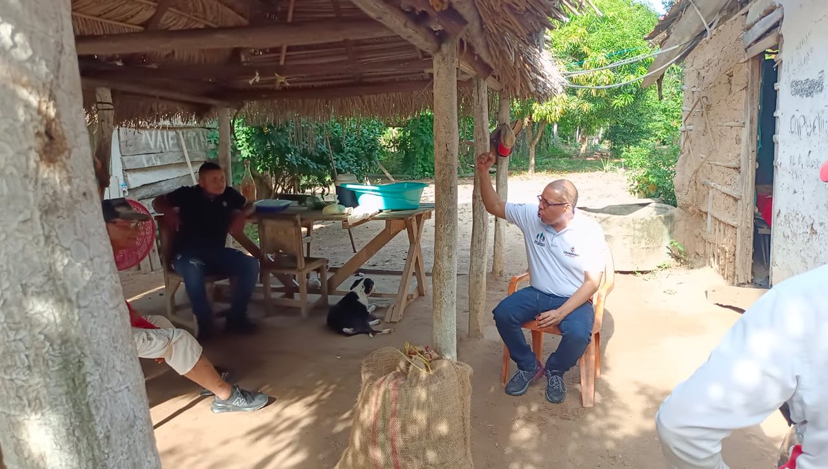 Leda_Rodriguez's tweet photo. Corregimiento de La Guajira Mcpio Becerril @Asomatuna  Representante Legal Rafael Pianeta, Coordinadora d Proyectos Liana Gisela Córdoba Torres talleres de diganostico con consejos comunitarios Afro,visita en sus territorios socialización del proyecto https://t.co/7k73Va2qvj