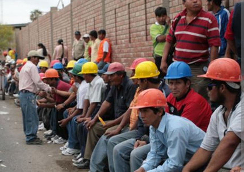 JuMaJaRa's tweet photo. Dicen q el gob va bien, q la economía va bien, pero uno de los indicadores más tangibles de la economía de un país es la construcción
"Las ventas de vivienda se han reducido en un 70 %, y las de vivienda de interés social, en un 80 %"
#OidosSordos
https://t.co/ed6taebOBq https://t.co/CWFtc5EpD3