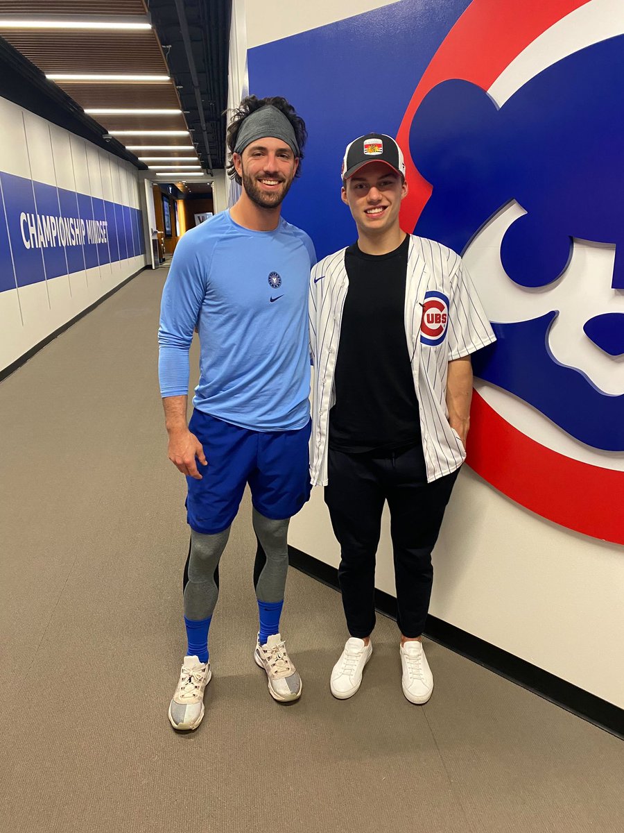 Cubs's tweet photo. Just a couple of first overall draft picks.

@NHLBlackhawks https://t.co/o8Dv06aVQO