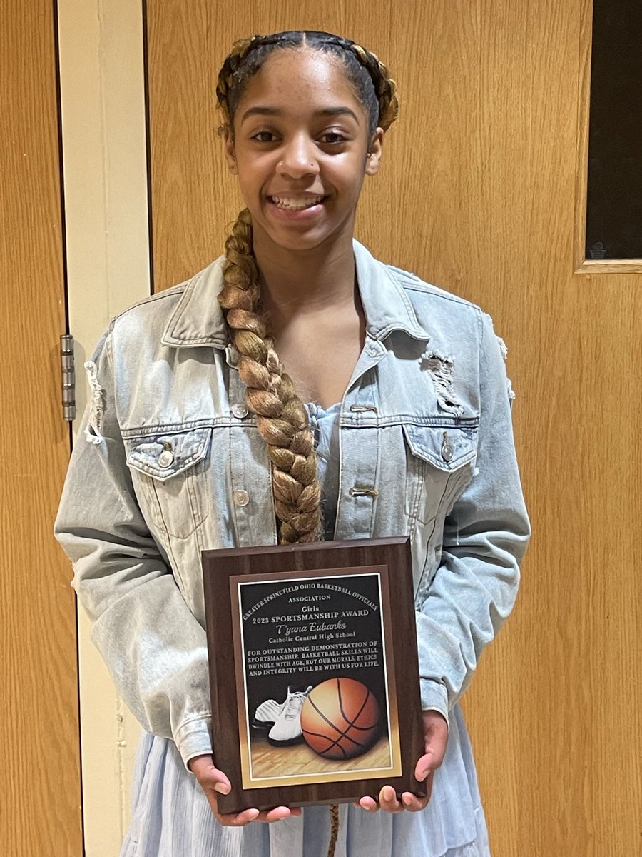 Kaci Shelby (@kacishelby) on Twitter photo T’yana Eubanks
c/o 2024
3.8 gpa
Point Guard
5’3
2023 Sportsmanship Award
<a href="/OhioPremierBas1/">Premier Basketball</a> <a href="/TFNsRun4Roses/">TFN's Run 4 Roses</a> <a href="/TyanaEubanks_4/">T’yana Eubanks</a> <a href="/Tyana0__/">Tyana Eubanks</a> <a href="/angie_saiter/">Angie Saiter</a> <a href="/terrytoliver92/">Terrence S. Toliver</a> T’yana Eubanks
c/o 2024
3.8 gpa
Point Guard
5’3
2023 Sportsmanship Award
<a href="/OhioPremierBas1/">Premier Basketball</a> <a href="/TFNsRun4Roses/">TFN's Run 4 Roses</a> <a href="/TyanaEubanks_4/">T’yana Eubanks</a> <a href="/Tyana0__/">Tyana Eubanks</a> <a href="/angie_saiter/">Angie Saiter</a> <a href="/terrytoliver92/">Terrence S. Toliver</a>