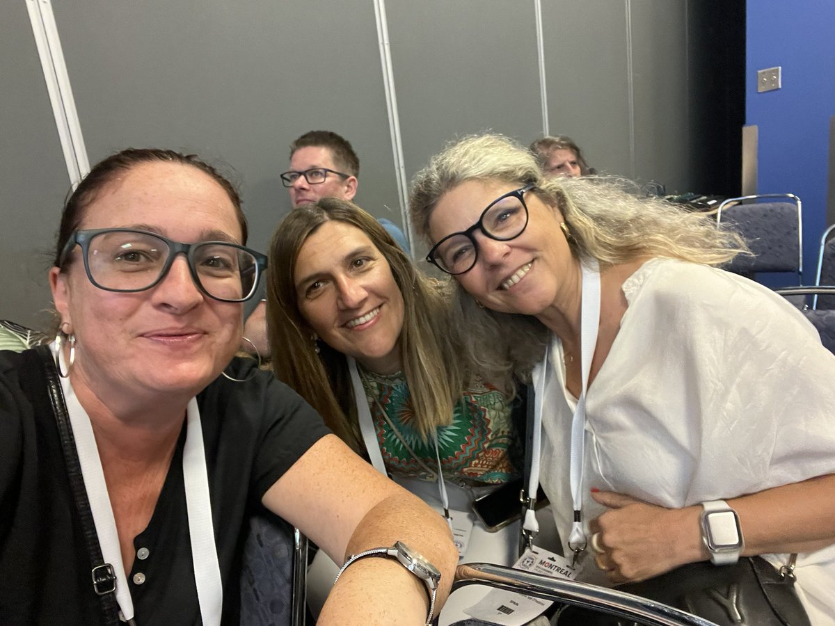 Divulgant experiències i compartint en grans professionals a #ICN2023 @icsebre <a href="/codita_tgn/">Codita Tarragona</a> <a href="/vallhebron/">Vall d'Hebron</a> <a href="/mabarbaf/">MA Barba Flores</a>