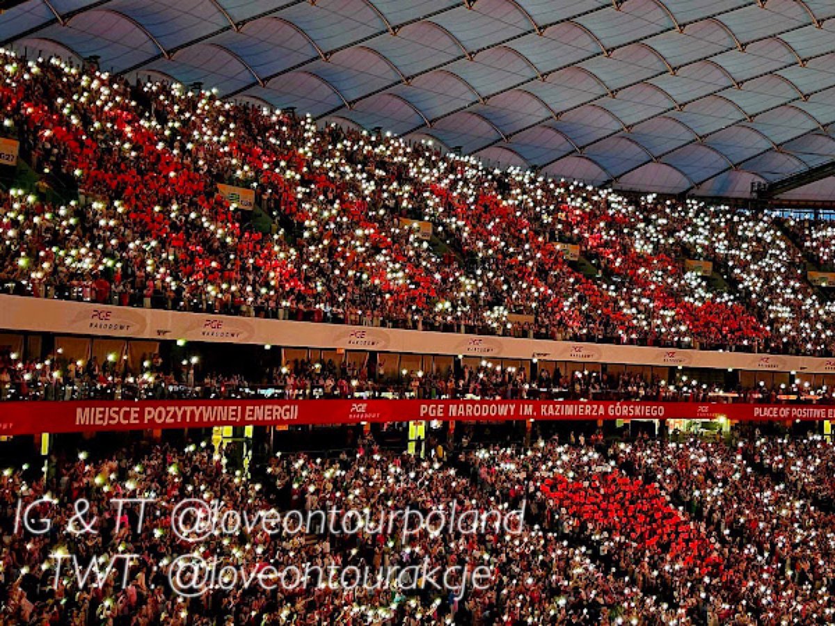 hsbandflorals's tweet photo. Fan project during Matilda ! It says “HOME ❤️” #LoveOnTourWarsaw 

via loveontourakcje https://t.co/inlu5LM8Bp