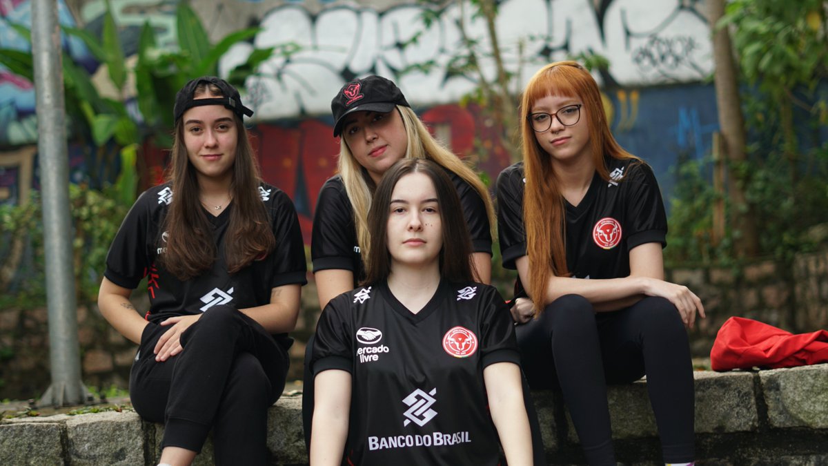 fluxow7m_r6's tweet photo. AQUI DEU ELAS ✨
GGWP 2x0 vs #Cavalas e estamos no Main Event da GC Masters.
Bora pra cima que touro não tem ré e agora é rumo ao TOPO! ♥
#GoBulls #w7mCS https://t.co/6Eao0h9nID