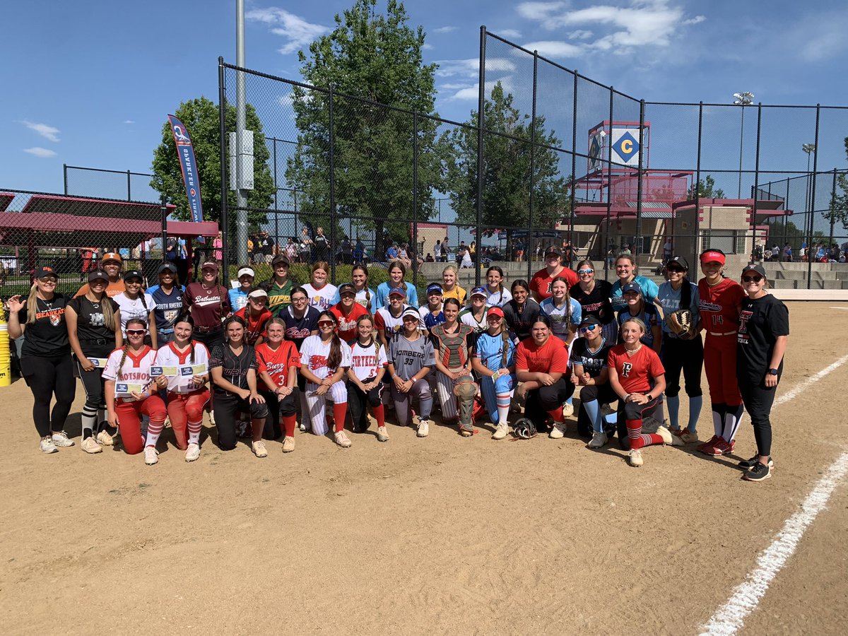 reagan desmuke tweet media