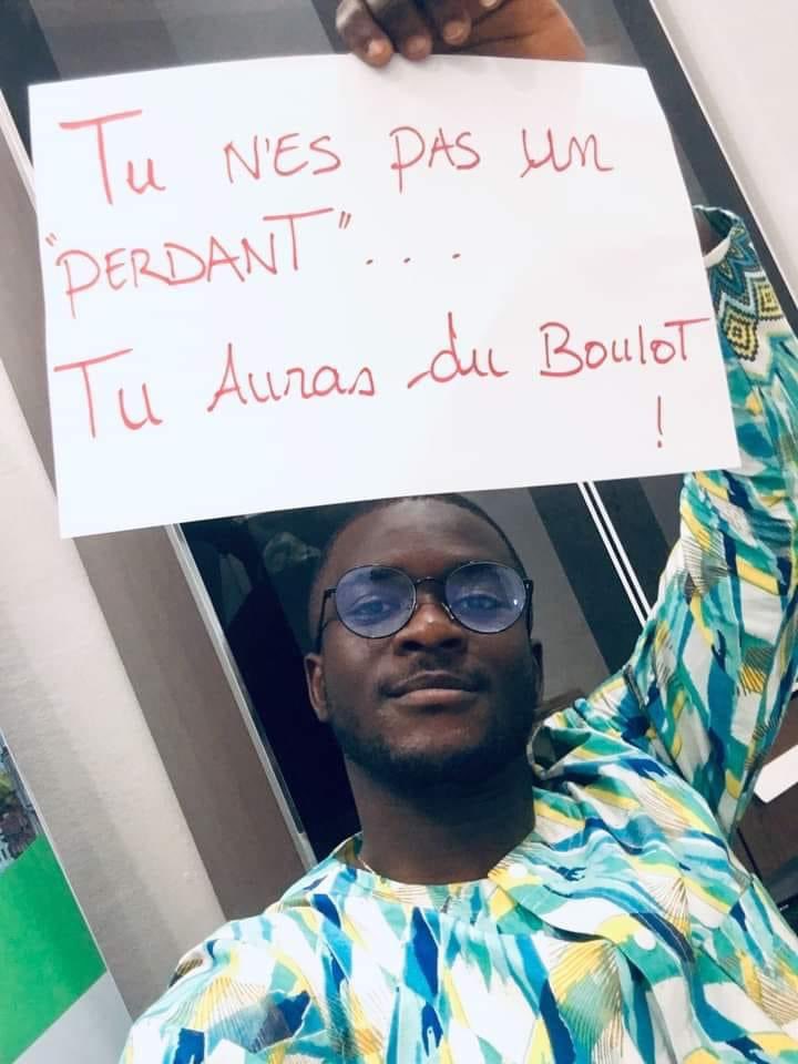 angemedia_off's tweet photo. 🔵 Quelqu’un pour dire Amen 🌹

#Lesprit https://t.co/UBp02tbGk8
