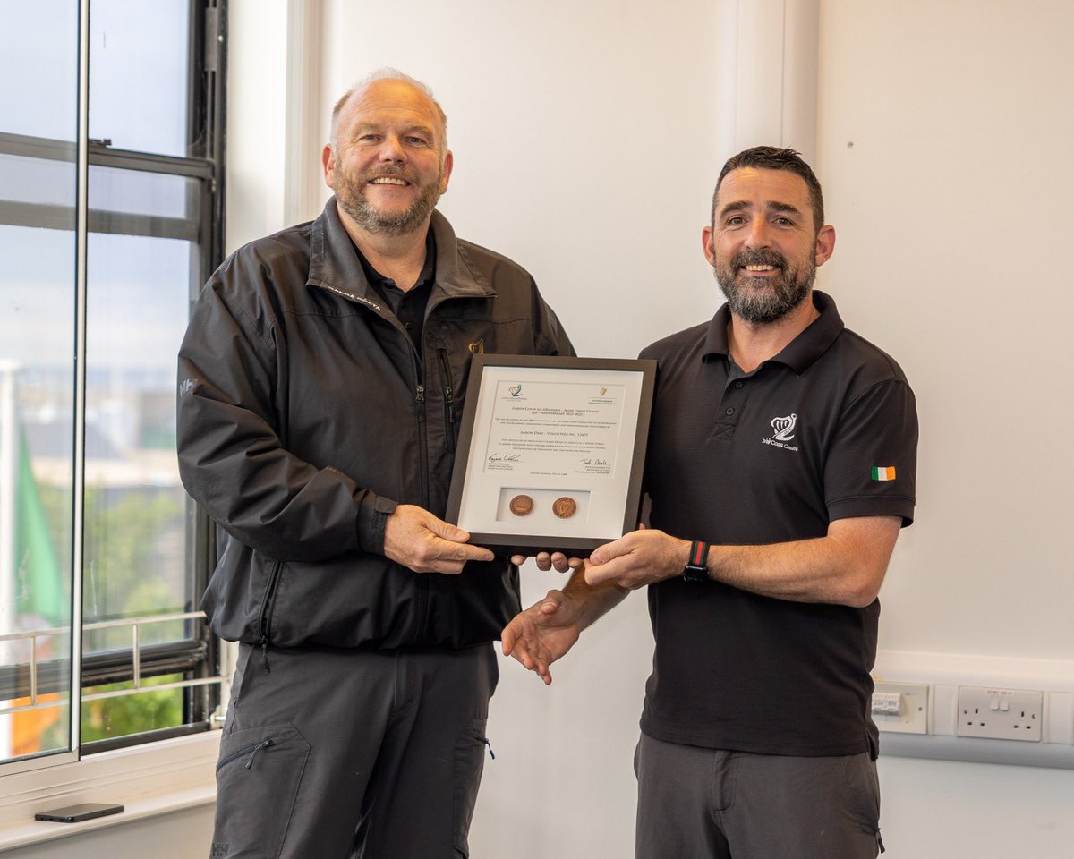 AaronDalyPhoto's tweet photo. Very proud to be a SAR volunteer with the @DLCoastGuard @IrishCoastGuard . 

last week we received a token of appreciation of framed wreck tokens which is very cool 👏🏼 🇮🇪 

@Dept_Transport https://t.co/SNgEHJVJ3D