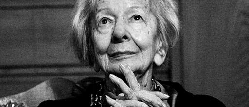 "Nos conocemos a nosotros 
mismos 
en la medida en que nos
ponen a prueba.
Se los digo a ustedes
desde mi ignorado corazón".

Wislawa Szymborska