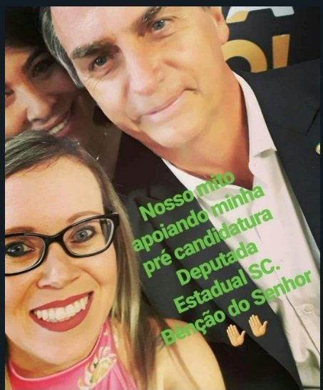 CURIOSIDADE: em SC o bolsonarismo lançou como candidata a deputada estadual uma evangélica que levanta a bandeira do conservadorismo. E qual a curiosidade disso? É que o DCM descobriu que a "conservadora" é ATRIZ PORNÔ e atende pelo nome de "Loirinha Safada BC". A reportagem