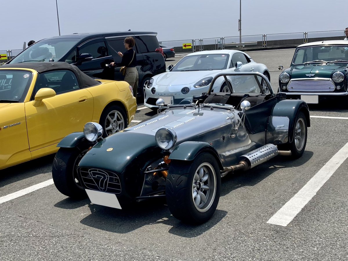 RonysGarage's tweet image. 車とバイクの事ばかり考えてきた。
でもセブンに乗ってからは、
他の車の事はもう考えなくなったよ。

#スーパーセブン
#Catherham
#superseven