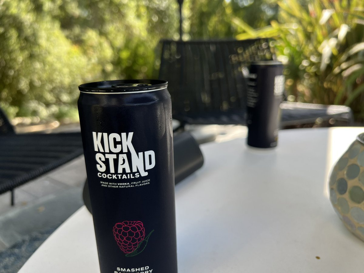 GreatSportsTalk's tweet photo. Crushable Spice all the way in California @darrenrovell @drinkkickstand https://t.co/qjPcc9cZiB