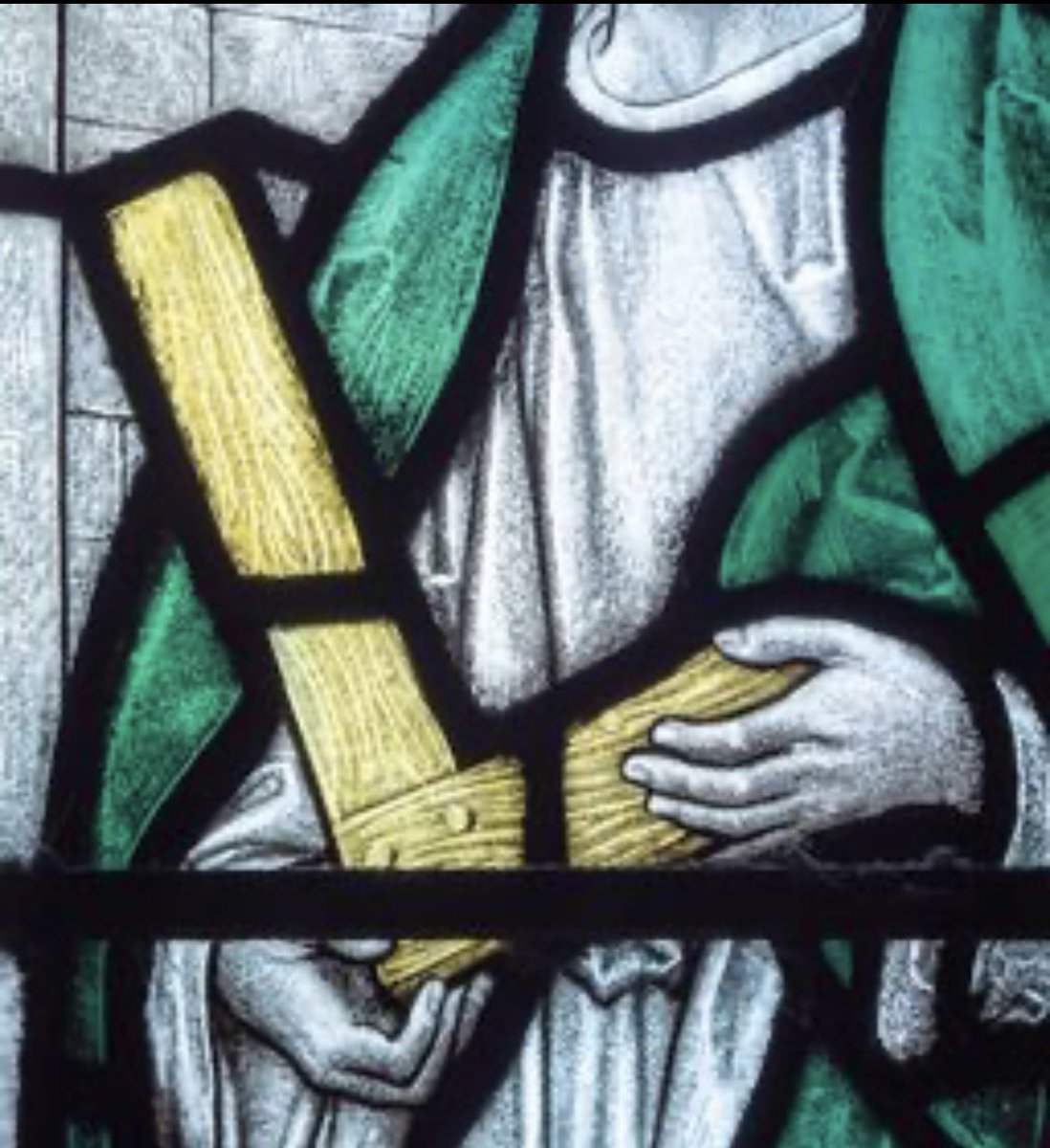JamesPSThomson2's tweet photo. July 3 is the Festival of S Thomas the Apostle. Depicted here in cloister @ChesterCath by Frederick Charles Eden #stainedGlassSummer @StargazingAleta @carolyn_ra @scowcroft_sr @BSMGP @BeardyHowse @citymuso @Canonjane https://t.co/vsERuqDXWh