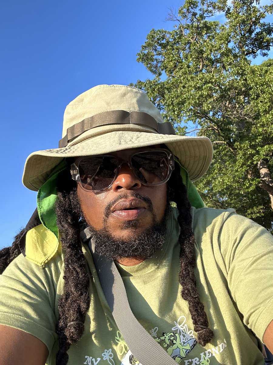 PRESHATHAONE's tweet photo. Bucket low like fuck it yo!! https://t.co/XOvh6r5KGt