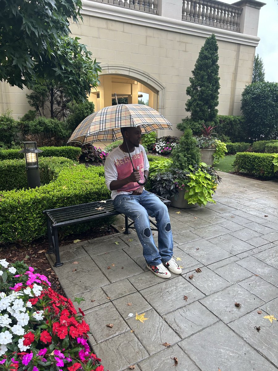 777teamcaptain's tweet photo. Wtf is Georgia weather https://t.co/yDH3ddTPed