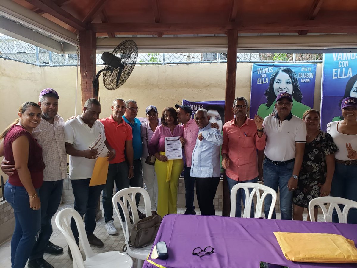 profeBernaldo's tweet photo. La prov. #Dajabón en el cierre existoso del proceso de inscripción de las pre-candidaturas del @PLDenlinea. El PLD #Crece y se #Fortalece.
@AbelMartinezD presidente, 2024, primera vuelta https://t.co/Gf2v9WDIqD