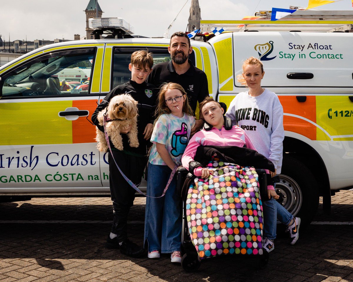 AaronDalyPhoto's tweet photo. Great afternoon at the emergency services family day as part of #coastival in @DunLaoghaireTn @dlrcommunity @DLRTourism https://t.co/lUD4Ik9tEh