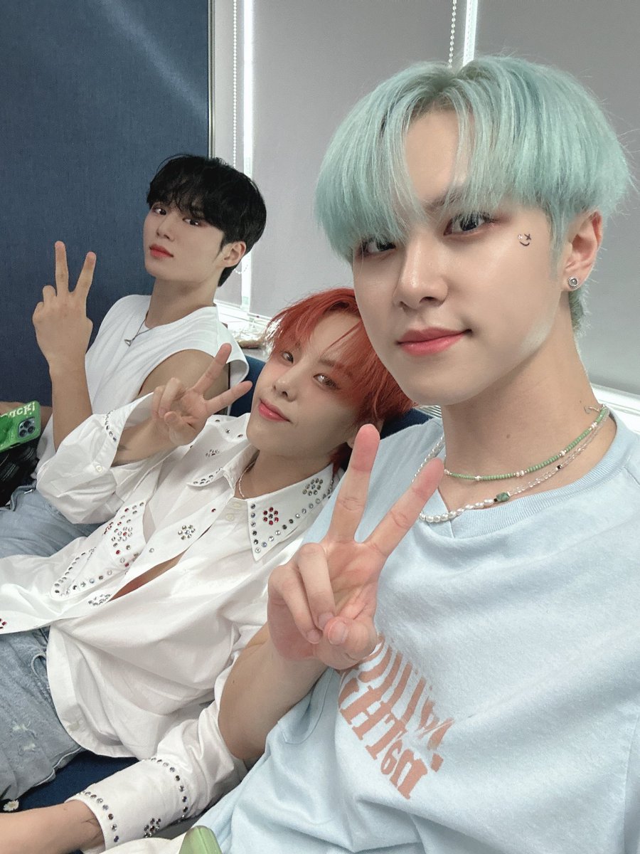 DonghanBrazil's tweet photo. @WEi__Member [#TRADUÇÃO] 03.07.23 | Atualização do Donghan na conta de membros do WEi🐶

[#DONGHAN] Inkigayo~🎶

@WEi__Official #김동한 #동한 #KIMDONGHAN #위아이 #WEi https://t.co/7I2MZuXKRA