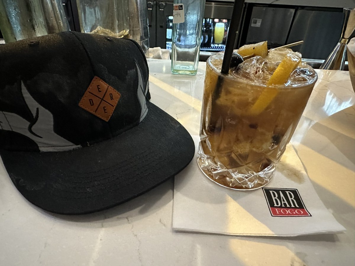 PupsterCA's tweet photo. Celebratory shepanol before the meat faucet turns on for dinner! #Anthrocon2023 #RoadTripShep #SoonToBeSloshedShep #GOODCon https://t.co/3HP6arYTmr