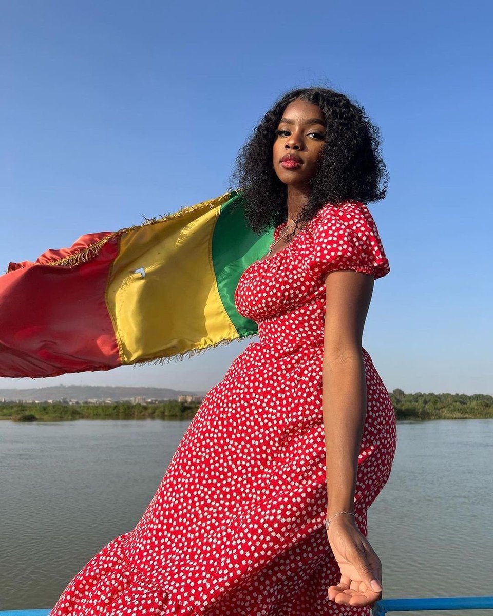 TimbuktuArts's tweet photo. 🌊🛶 Find your river, find your peace
⛓ Africa Necklace
Stay Unique, Be Proud!
https://t.co/KwafoTIYKN
#timbuktuarts #summeroutfits #afrohairstyle #africanhairstyles #africanfashion #africa #mali #bamako #bamakomali #blacktravel #redyellowgreen #blackgirltravelslay #summervibes https://t.co/riDy0ujBxx