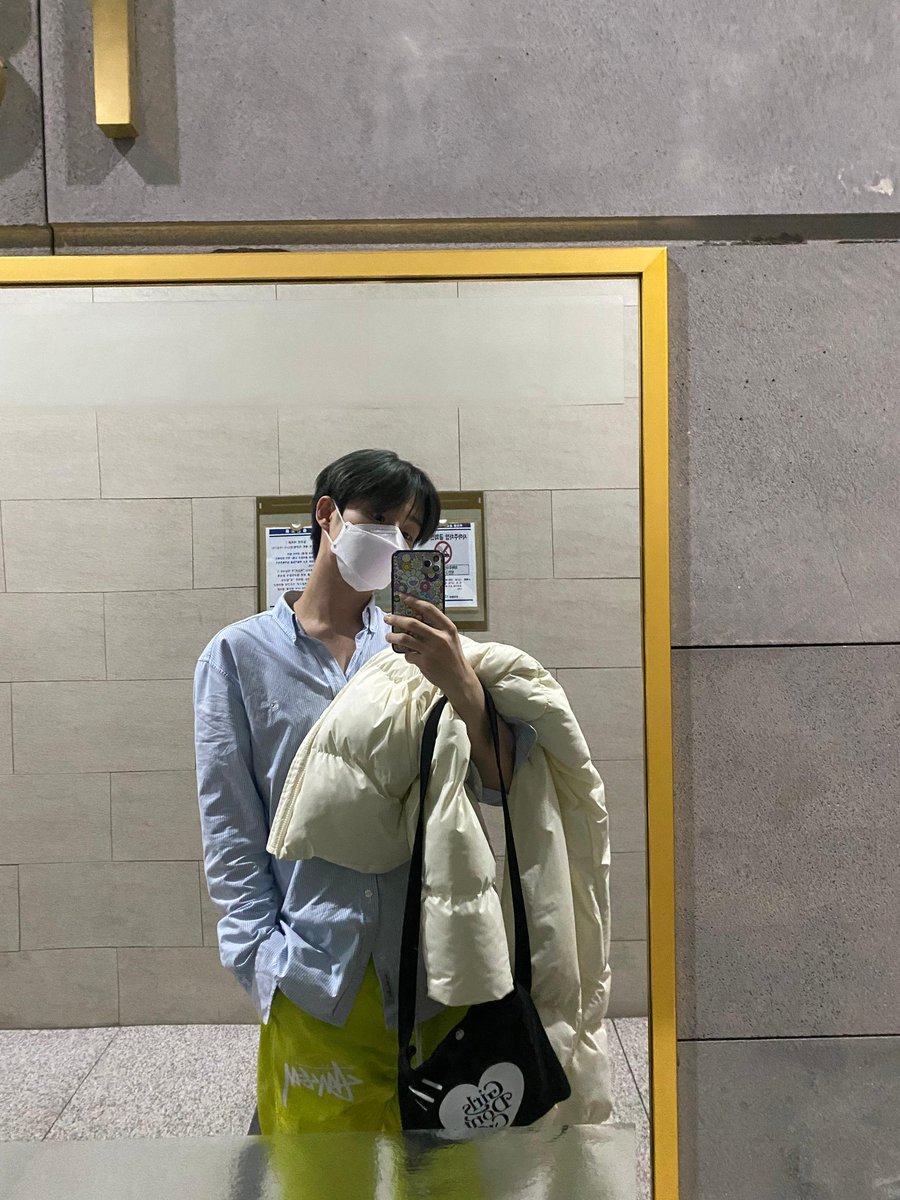 ithallytha's tweet photo. @treasuremenfess ingin punya rumah
tuk tempat bermesra
ku di panggil mama
sementara jihoon papa https://t.co/2VY6sp1o1z