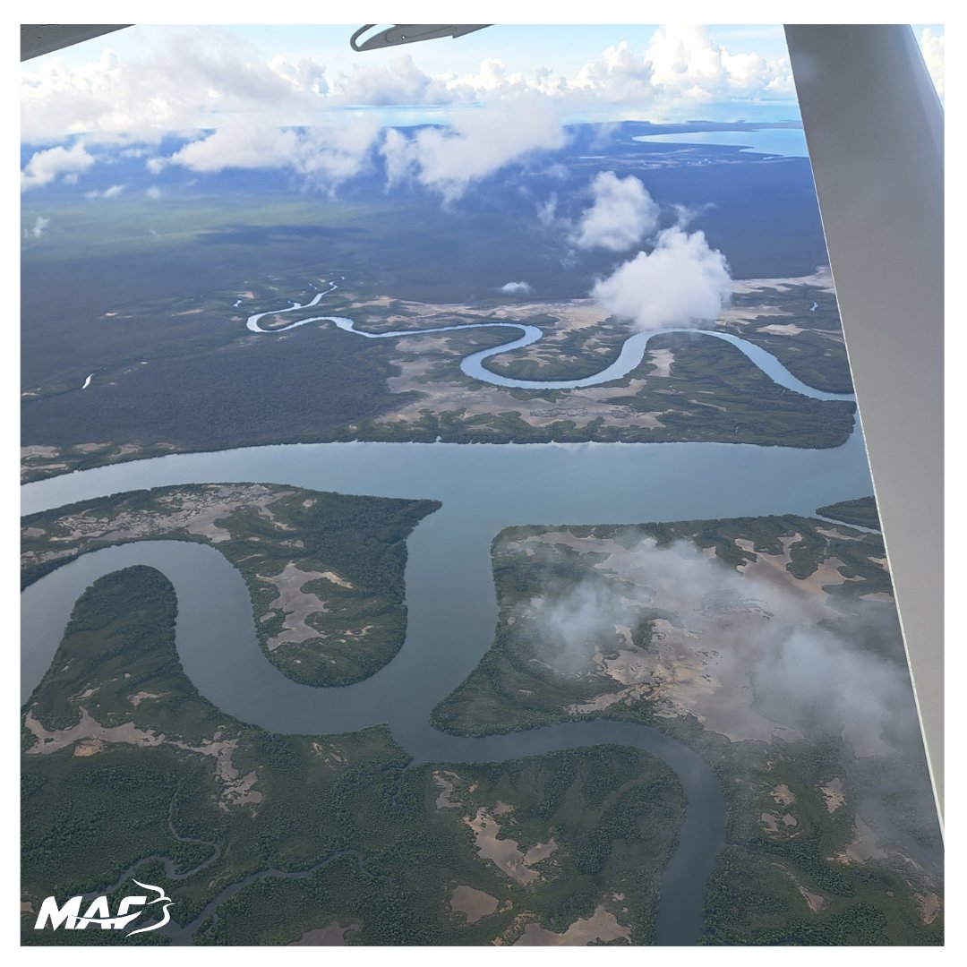 #𝐌𝐨𝐭𝐢𝐯𝐚𝐭𝐢𝐨𝐧𝐚𝐥𝐌𝐨𝐧𝐝𝐚𝐲
When you pass through the waters,I will be with you;
And through the rivers, they will not overflow you.
When you walk through the fire, you will not be scorched,
Nor will the flame burn you. - Isaiah43:2(NIV)
𝐇𝐚𝐯𝐞 𝐚 𝐛𝐥𝐞𝐬𝐬𝐞𝐝 week!