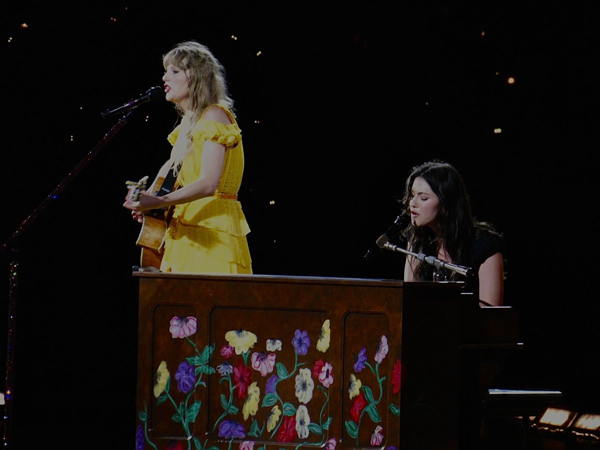 macy_yuzzi's tweet photo. @MegNSwift13 @taylorswift13 @everydeadendst https://t.co/1HU2B9qoc7