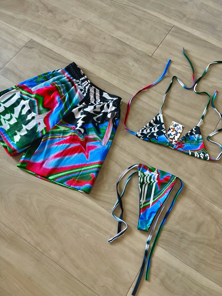 Losteffects's tweet image. Hers/his