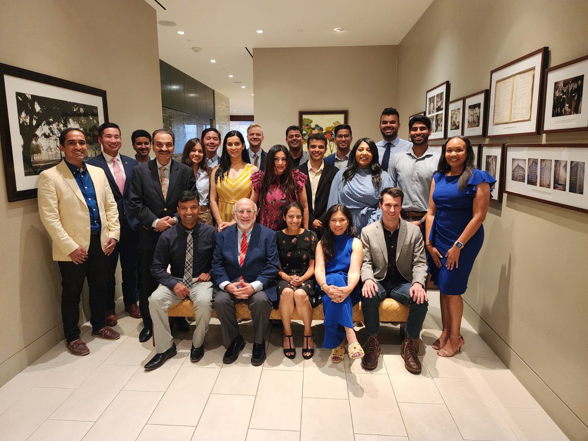 docbhardwaj's tweet photo. Welcoming the newest batch of Cardiology fellows at @UTHCardiology 

And looking forward to see them grow into the shining 🌟 Cardiologists in 3 years @UTHealthHouston 

@LYnalvez @AYarrabothulaMD @KevinHonan @UTHimres https://t.co/4fUJxxeJsY
