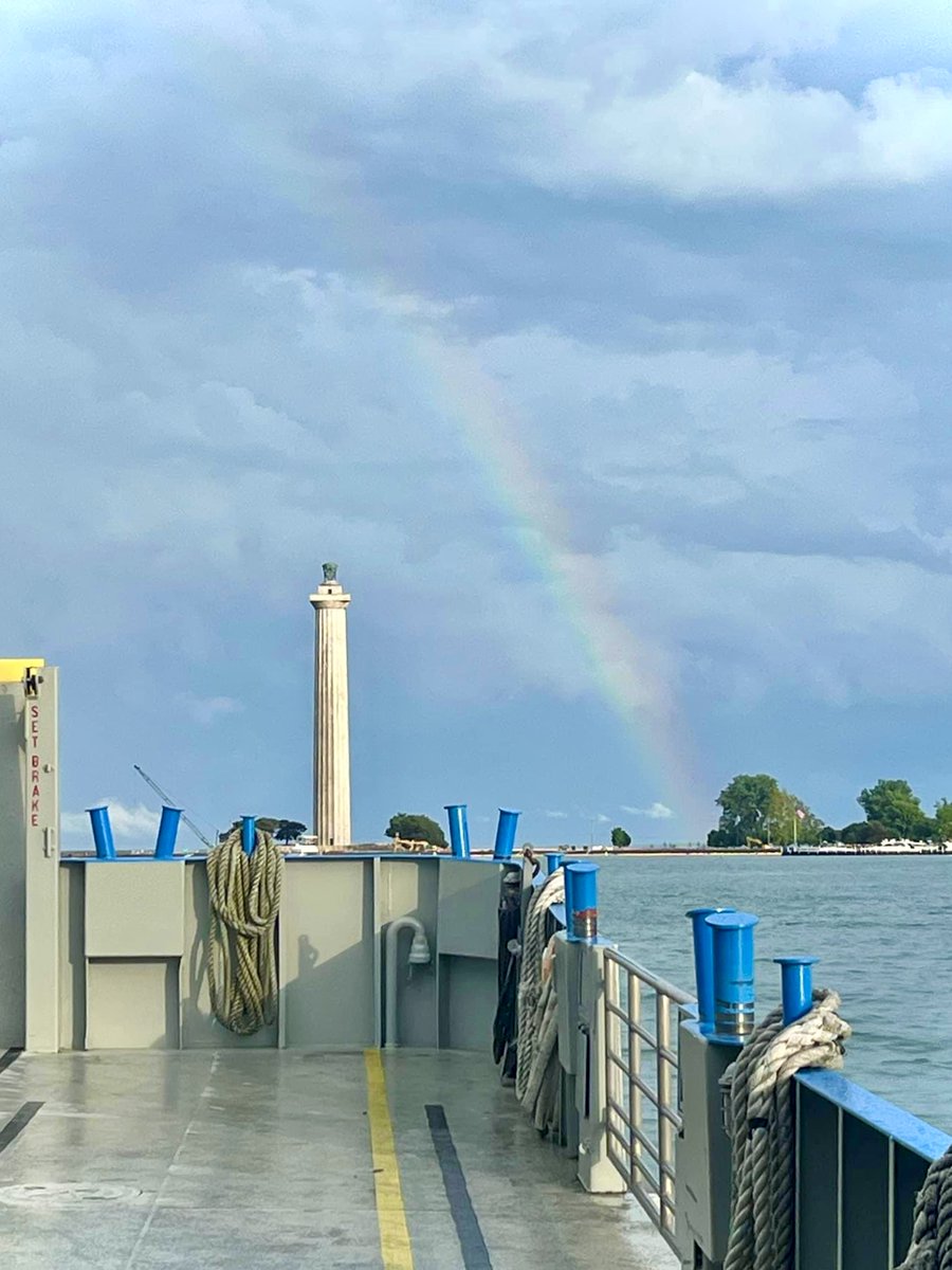 MILLERBOATLINE's tweet image. Amazing skies &amp;amp; more from Mother Nature ~ Put-in-Bay, Ohio. 
1. View from the Put-in-Bay Ferry of @PerrysVIPM 
2. @stonelab's Gibraltar Island from @Boardwalkpib 
3. @ohiodnr's South Bass Island State Park
#ohwx #wx #lakeerie @KellyDWeather