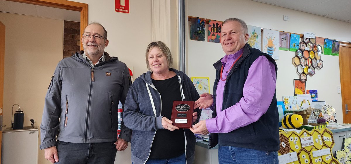 SorgGuy's tweet photo. Tracey Shatte recognised 25 years contribution to @DAFQld mostly working in sorghum. https://t.co/LLTTxHxOm0