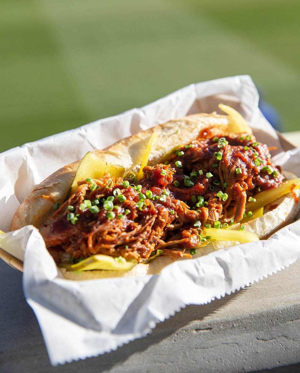 AviatorsLV's tweet photo. Have you tried our NEW 86'd cart by Dress the Drink? This locally-owned spot offers delicious sandwiches like BBQ Pulled Pork, Spicy Chicken, and a Banh Mi Brat!

Find it on the 3rd base side of the concourse, across from Grill on 3rd https://t.co/PheJu1v4K9