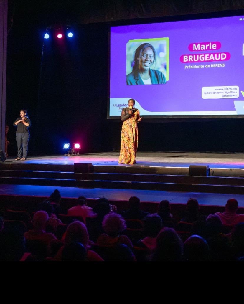 MarieBikes's tweet photo. À la soirée tremplin de @diversidays , j’ai eu l’occasion de parler de mon histoire, mon parcours et de REFENS, Réseau des Femmes Entrepreneures Nord Sud au @Theatre_Femina . 
Merci à @BxMetro @FrenchTechBdx @Bordeaux , @diversidays ,  @KedgeBS @LaFrenchTech @2gapF https://t.co/4e0SFPBuvJ