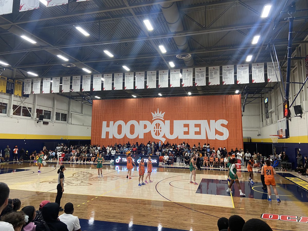 Watched the <a href="/hoopqueens/">HOOPQUEENS</a> championship today and it was awesome. <a href="/WNBA/">WNBA</a> take note, Canada is ready for a team!