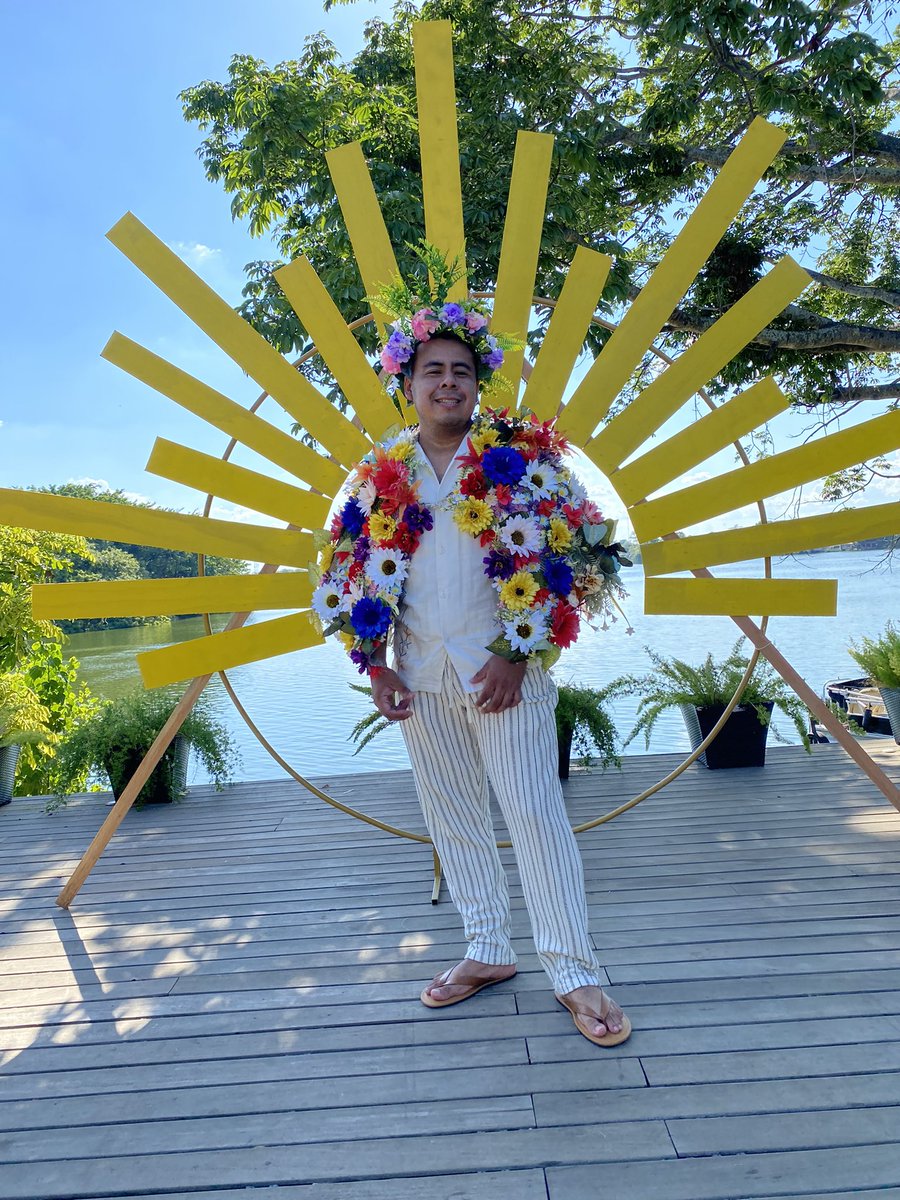 mandragora_bb's tweet photo. Hice mi fiesta de cumpleaños con temática de MIDSOMMAR ☀️🌺🌸🌼 https://t.co/mK9NONMhdY
